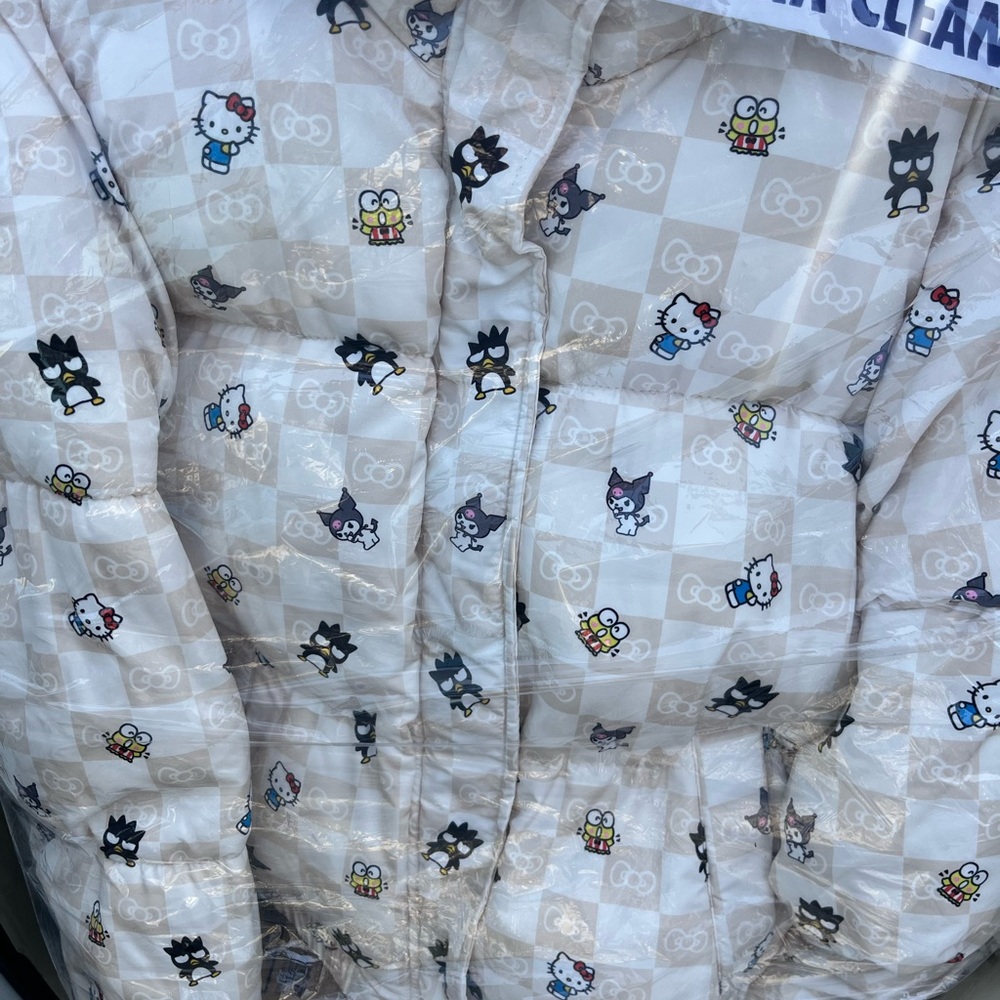 Hello kitty X forever 21 puffer jacket looks brand new